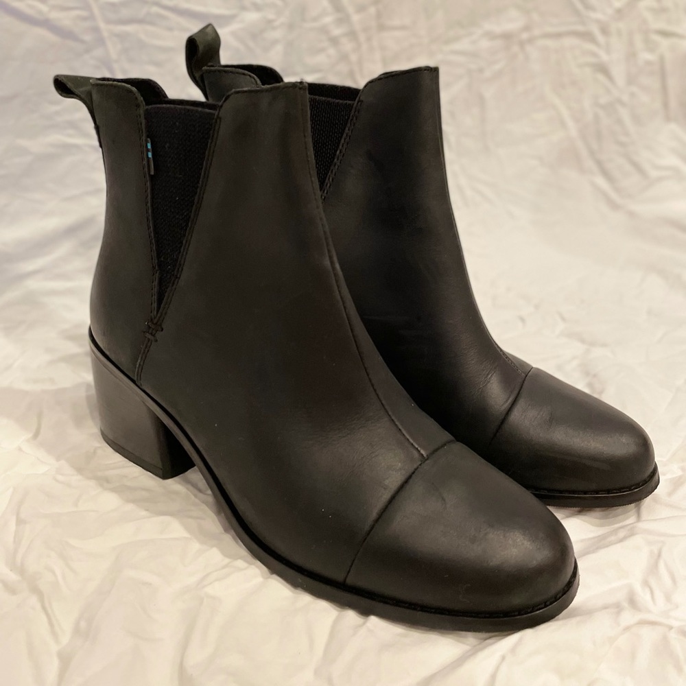 Toms 8.5 Heeled Leather Booties